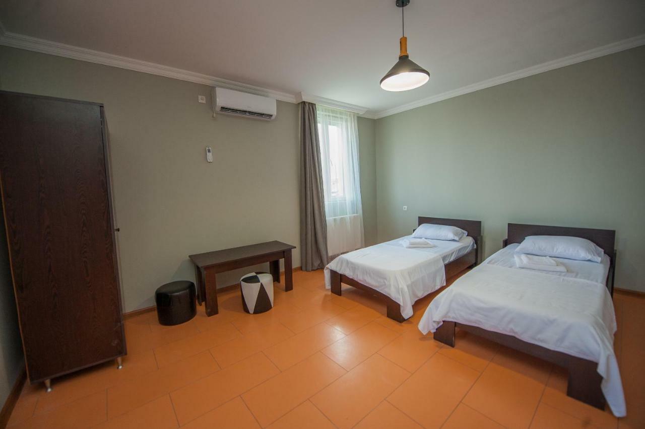 Hotel Cosmos Batumi Exterior photo